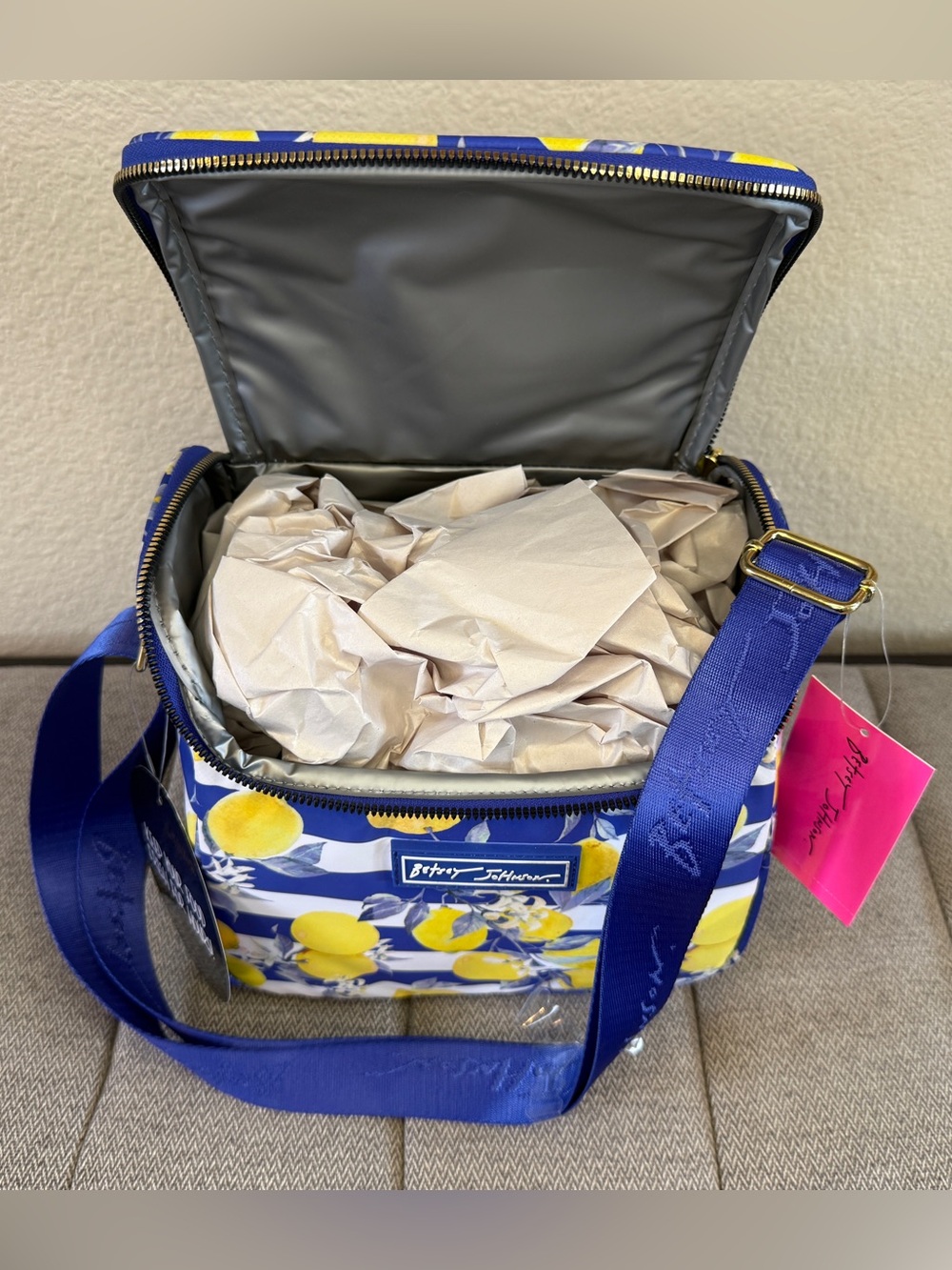 Betsey Johnson Insulted Lunch Tote, Lemon Print - Picture 9 of 15